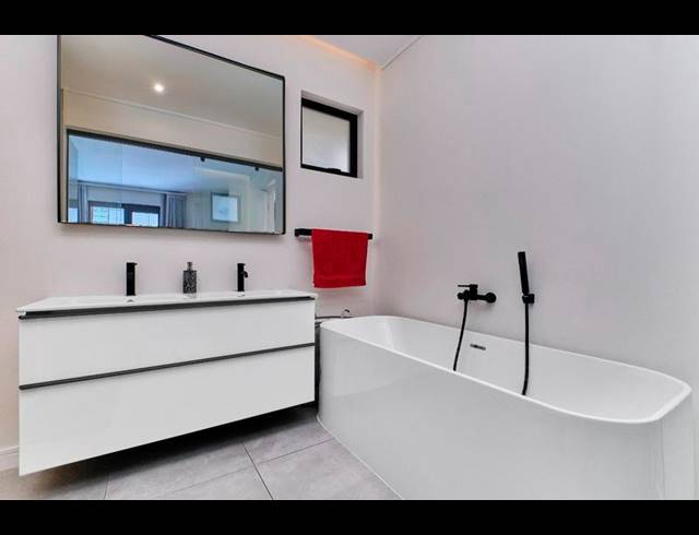 2 BEDROOM PROPERTY TO RENT IN HYDE PARK